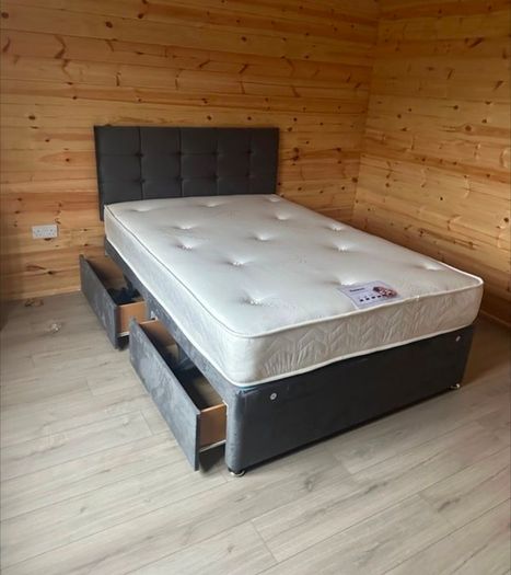 Small double bed, Beds