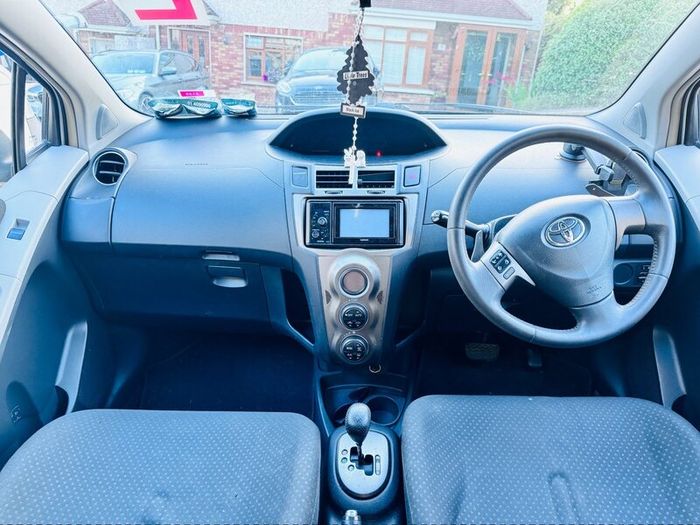 Toyota Yaris 2011