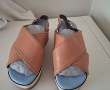 Robert Clergerie Paris platform sandals EU 36.5 light beige and blue color