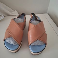 Robert Clergerie Paris platform sandals EU 36.5 light beige and blue color