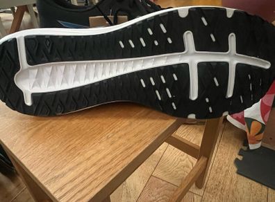 ASICS runners mens adult UK size 14