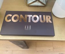 KAB Cosmetics contour palette