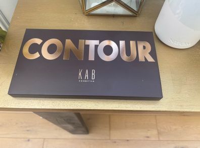 KAB Cosmetics contour palette