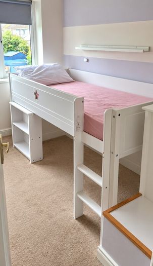 Kids bunk bed