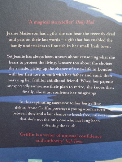 Listening still,Anne Griffin,Paperback book, fiction,Books