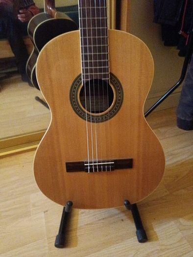 Classic guitar need it gone 50eu only today
