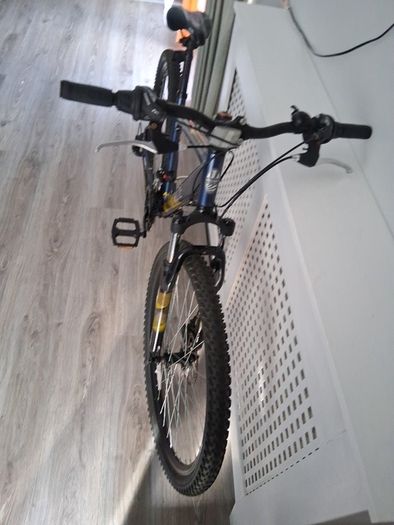 Apollo Evade Mountain bike