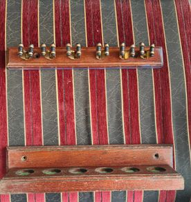 Snooker Cue Holder