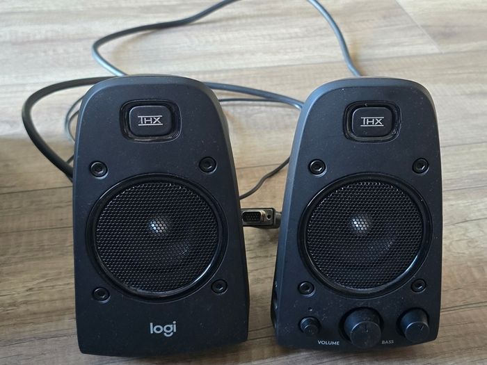 Logitech Z623 2.1 Speaker System