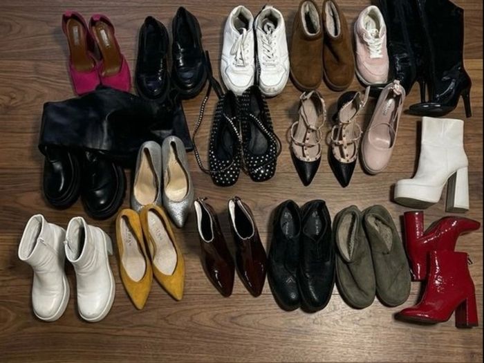 Bundle of 18 pairs of womens shoes size 37