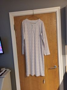 Dunnes Nightdress.  Size M - 14.     B.N.W.T