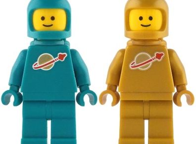 2x Lego spacemen