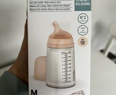 Suavinex Zero.Zero Anti-Colic Baby Bottle 270ml  3aMonths