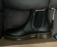 Dr Marten Boots - Brand new