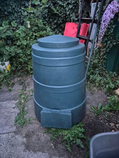 compost bin Free