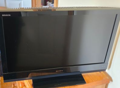 Sony Bravia 22 inch HD TV