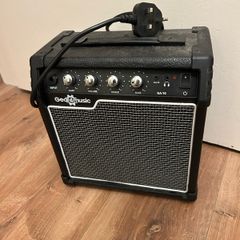 Guitar amp small