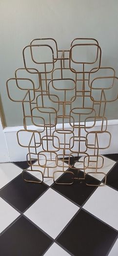 Abstract Design Metal Wine Bottle Holder