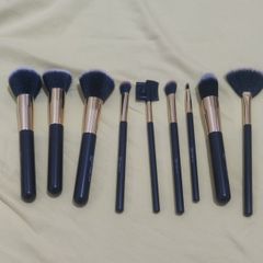 make up brushes