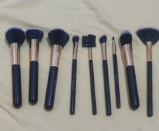 makeup brushes