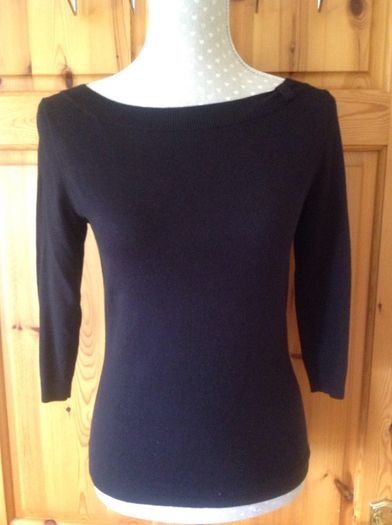Size S Black Fine Knit Jumper