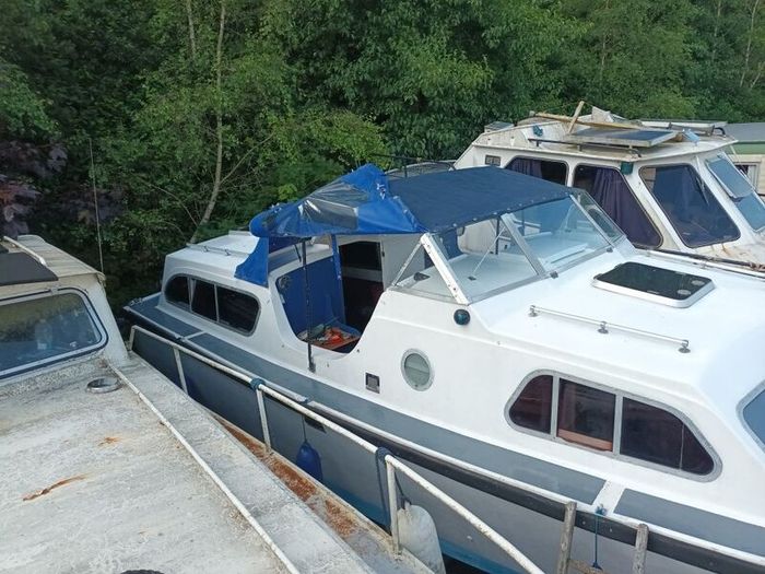Elysian 27 cruiser