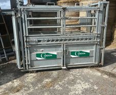 Cattle mobile crush