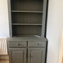 kitchen cabinet