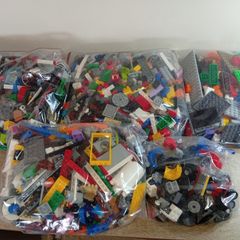 (Firm Price )Large Collection of nice Clean Lego approx 2.4 kg mostly lego city for spares