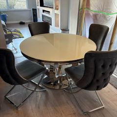 Round Dining Table & 4 Velvet Chairs