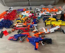 Large Nerf Blaster Collection Bundle 20 plus Guns, Darts, Magazines & Accessories
