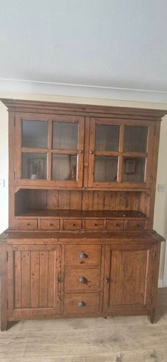 Sideboard & sofa