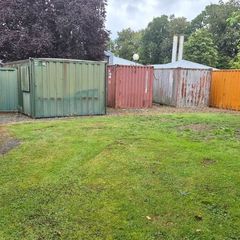 40ft and 20ft Containers plus Shelving