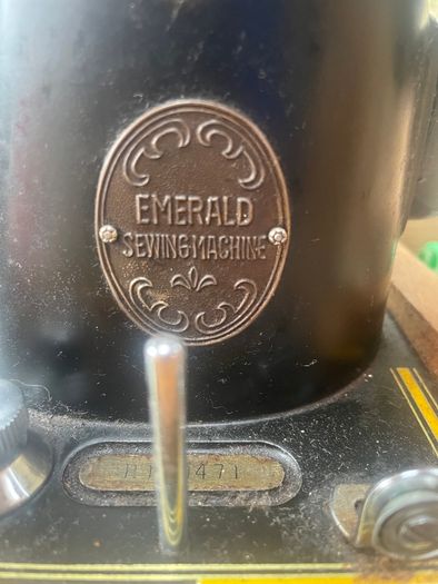 Beautiful Vintage 1950s "Emerald" Hand-Crank Sewing Machine with Case