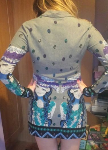 print dress-tunic fits size 8-10 , 10 medium