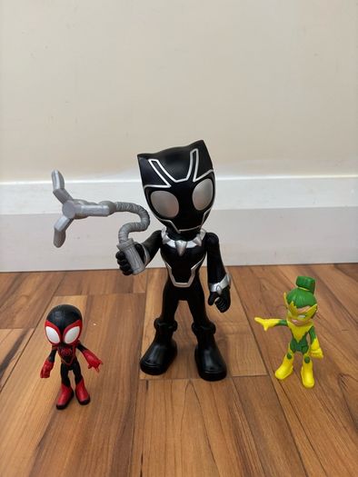 Spidey & friends figures