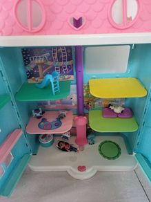 Gabby doll house