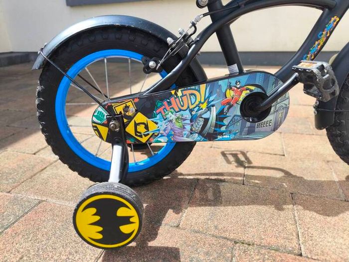 14" Batman Bike with Stabilisers