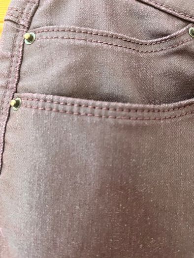 Marks & Spencer Ladies Faux Leather Brown Slender Ankle Grazer Trousers, Jeans. Size 14 Medium. Slight Stretch. In Excellent Condition