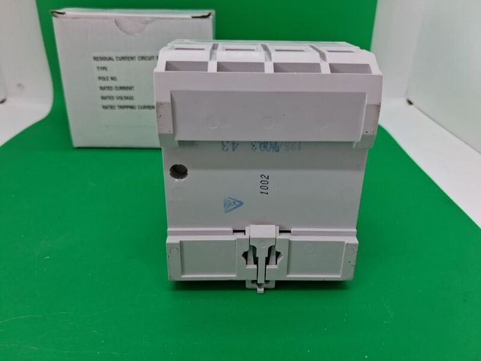 Postage - Circuit Breaker 125A 30mA 4P 230v - 415v