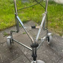 Medical Tri 3 Wheel Triwalker Walking Aid Chrome