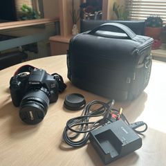 Canon EOS2000D DSLR Camera with Carry Bag