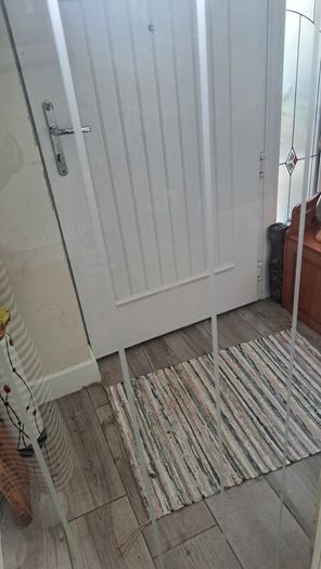 Internal glass door