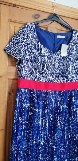 Dress  Anthology avoca size 18 lovely   colours in design lined new with tags
