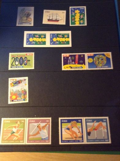 Mint year 2000 collection pack