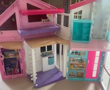 Barbie dream house with pools