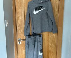 Grey Nike Tracksuit Size Large Kids