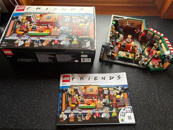 Friends Lego Set - Central Perk