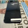 Iphone X 64GB with 2 cases, headphones and charging cable Image 3