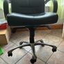 Executive Ergonomic Leather Office Chair With Headrest Image 2